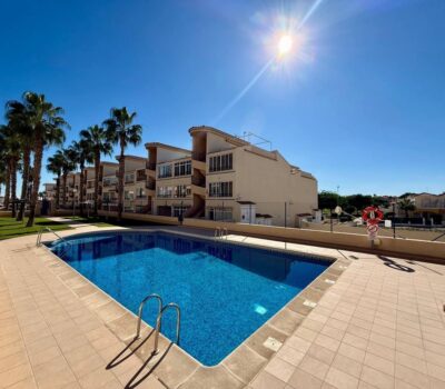 Апартамент в Ориуэле 61 кв.м з терасою біля моря