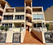 Апартамент в Ориуэле 61 кв.м с террасой у моря