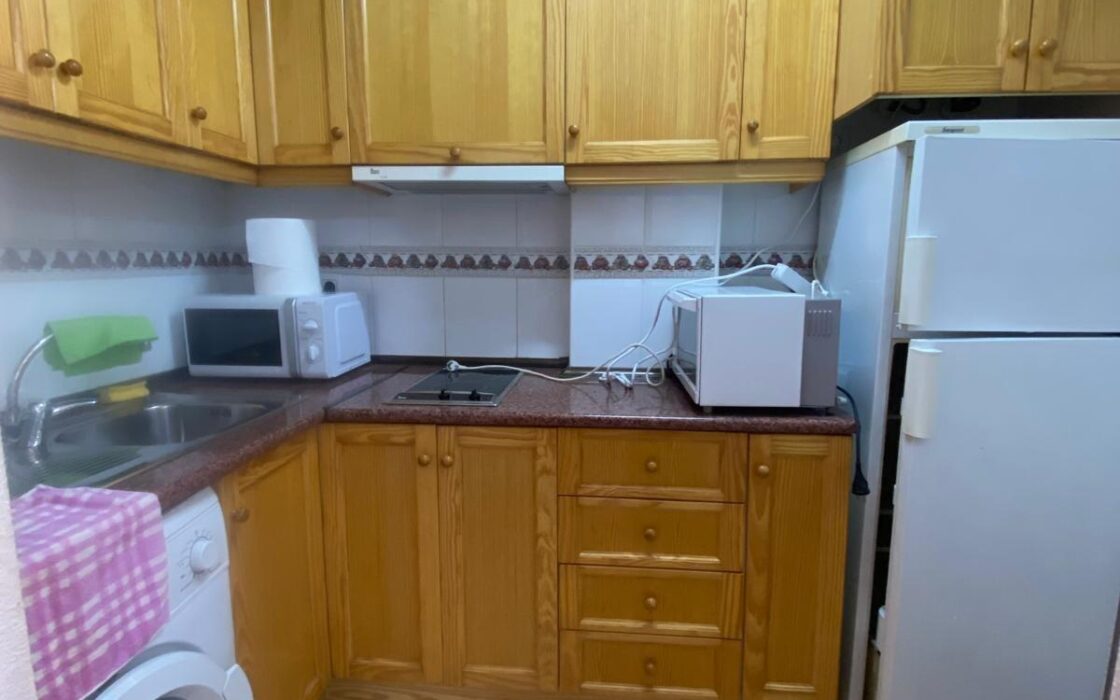 Апартаменты 50 кв.м в Торревьехе у моря с бассейном