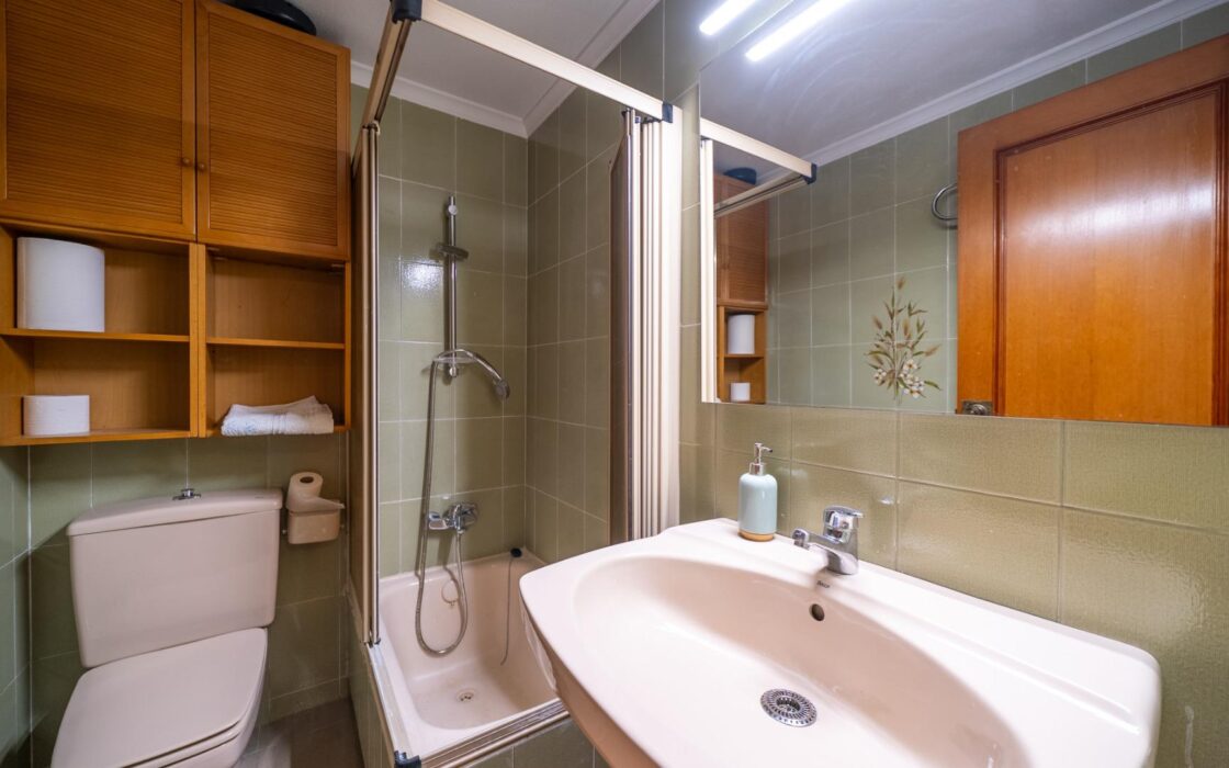 Апартаменти в Аліканте 113 кв.м з терасою біля моря