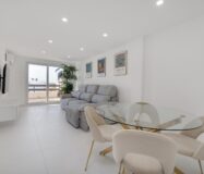 Светлая квартира с террасой в Торревьехе 102 кв.м 3 спальни