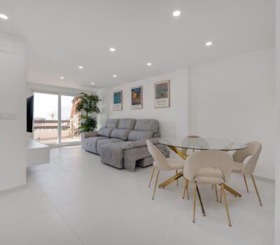 Светла квартира з терасою в Торрев’єсі 102 кв.м 3 спальні