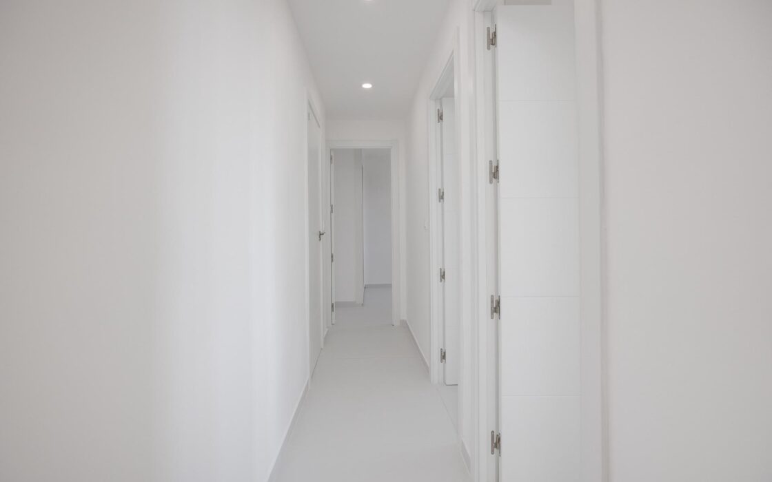 Светлая квартира с террасой в Торревьехе 102 кв.м 3 спальни