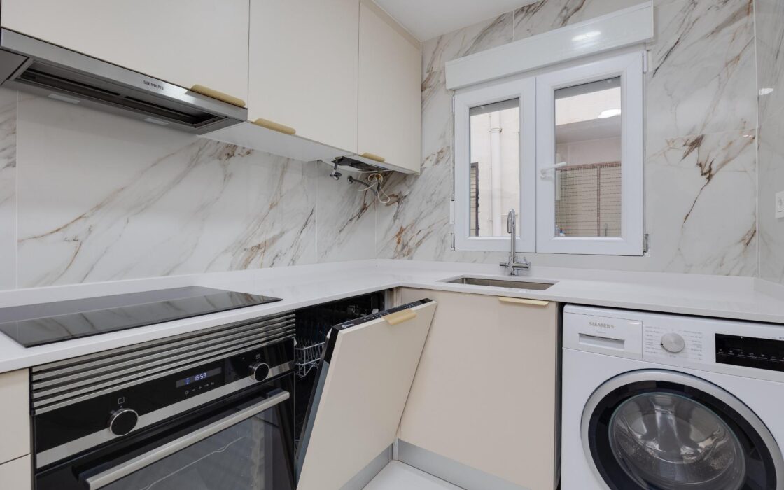 Светлая квартира с террасой в Торревьехе 102 кв.м 3 спальни