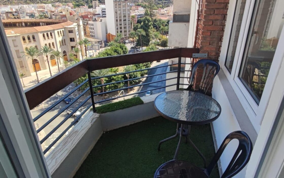 Квартира 65 кв.м з балконом в Аликанте на Авеніда де Алькой