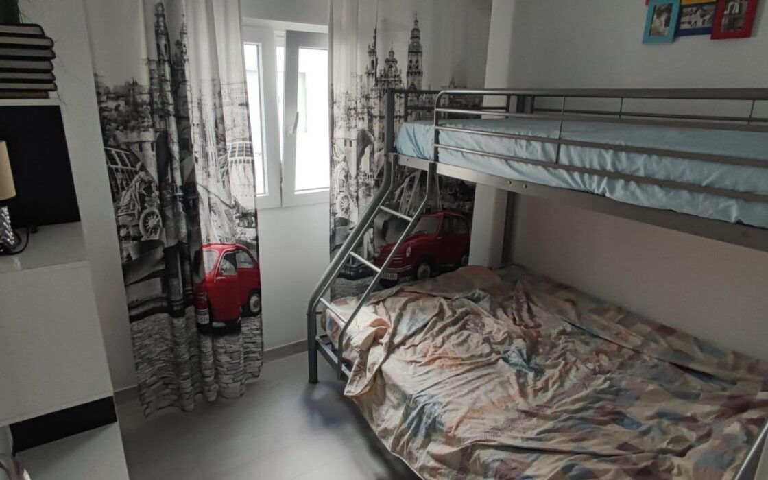 Квартира 65 кв.м з балконом в Аликанте на Авеніда де Алькой