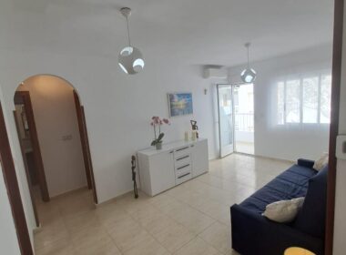 Апартаменты в Торревьехе с террасой 56 кв.м, 2 спальни