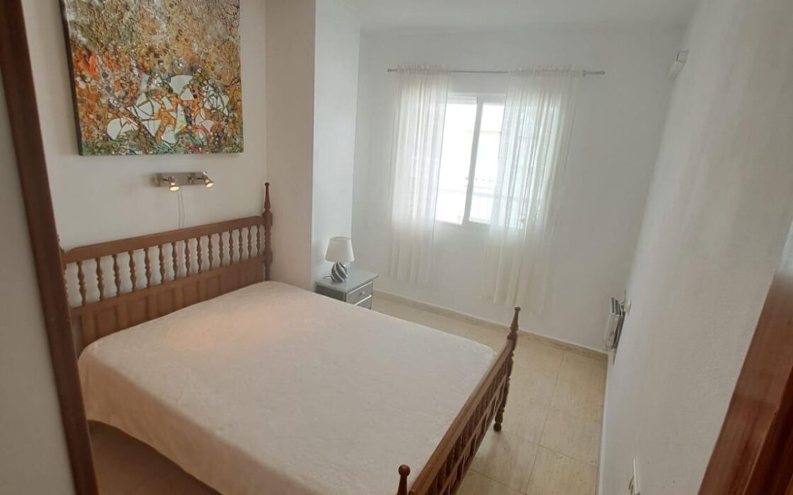 Апартаменты в Торревьехе с террасой 56 кв.м, 2 спальни