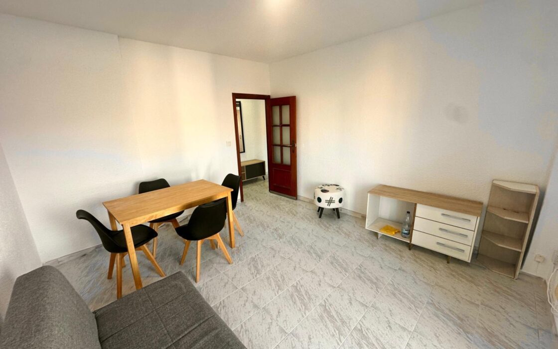 Светлая квартира у моря в Аликанте, 3 спальни, терраса