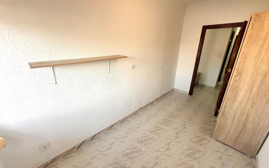 Светлая квартира у моря в Аликанте, 3 спальни, терраса