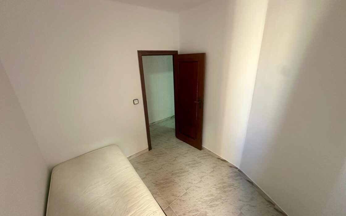 Светлая квартира у моря в Аликанте, 3 спальни, терраса