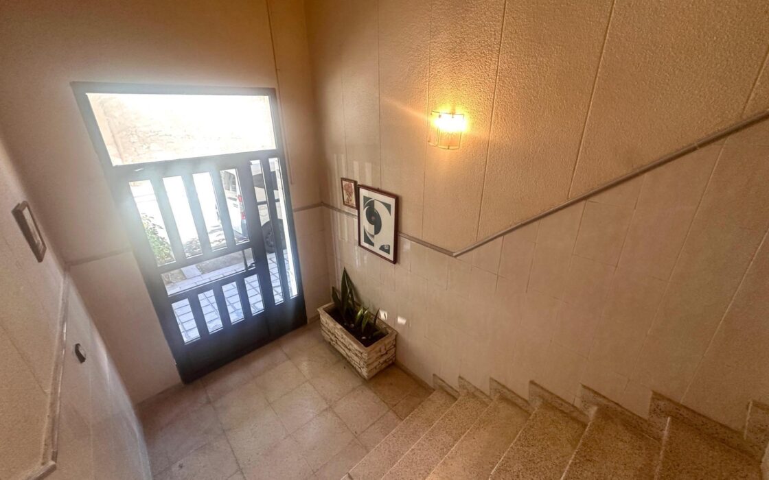 Светлая квартира у моря в Аликанте, 3 спальни, терраса