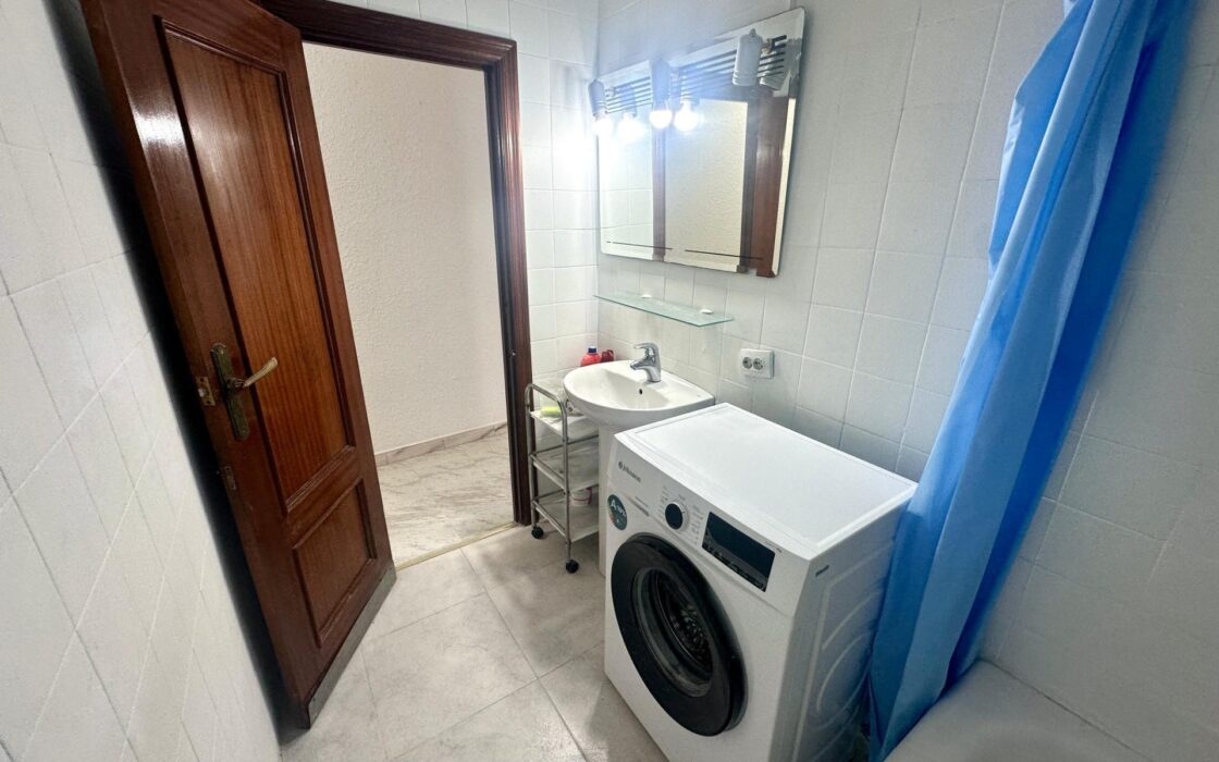 Светлая квартира у моря в Аликанте, 3 спальни, терраса