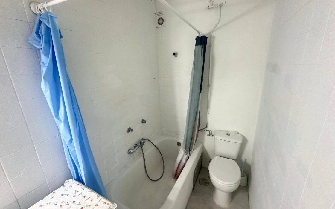 Светлая квартира у моря в Аликанте, 3 спальни, терраса