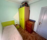 Просторная квартира 4 комнаты в Аликанте с балконом