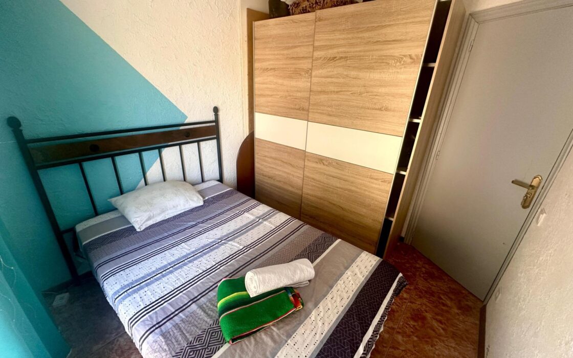 Просторная квартира 4 комнаты в Аликанте с балконом