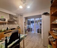 Апартаменты в Аликанте с балконом 95 кв.м и 4 комнатами