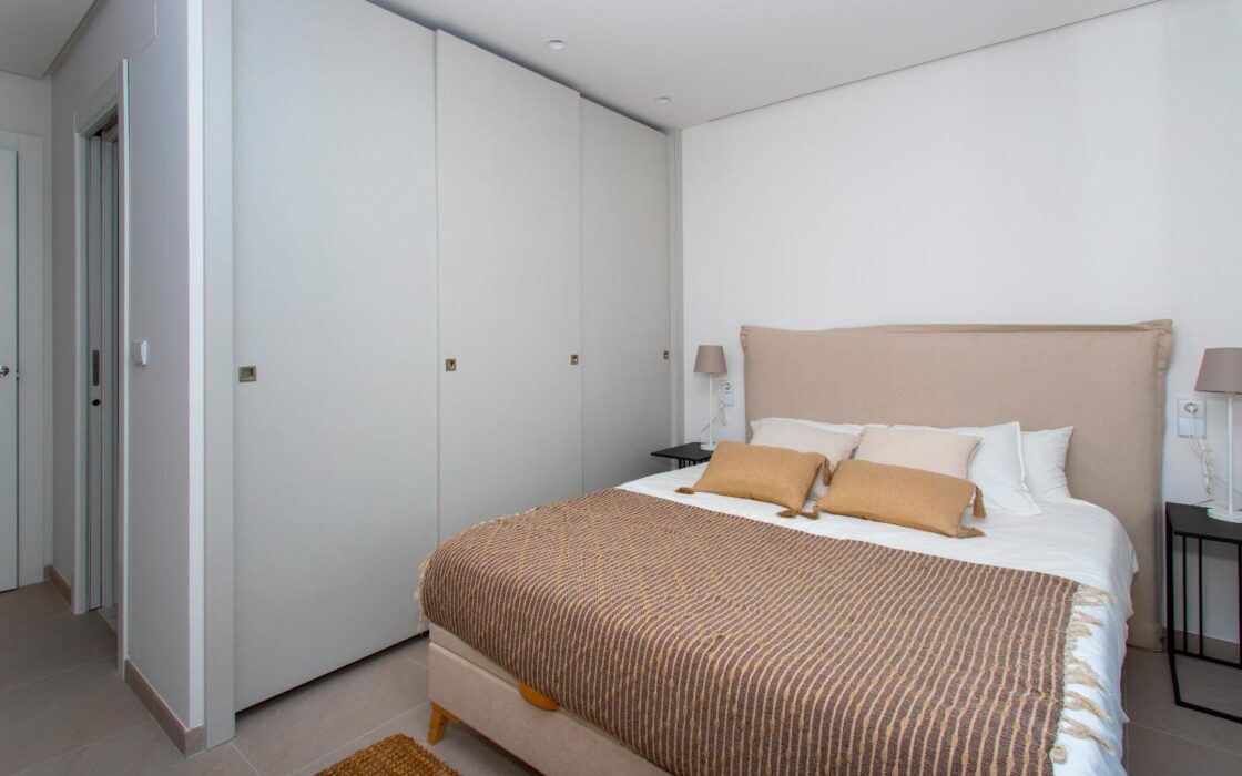 Квартири у моря в Санта Поле, 3 кімнати, новий комплекс