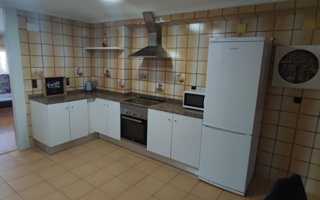 Квартира 68 кв.м с балконом в центре Аликанте