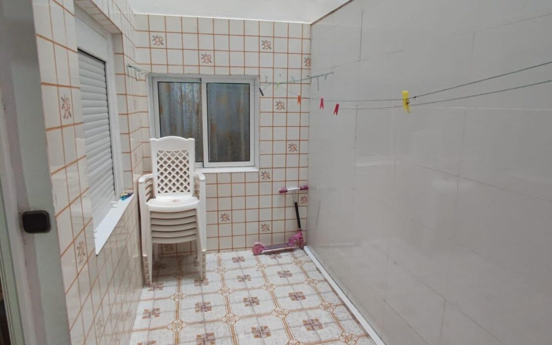 Квартира 68 кв.м с балконом в центре Аликанте