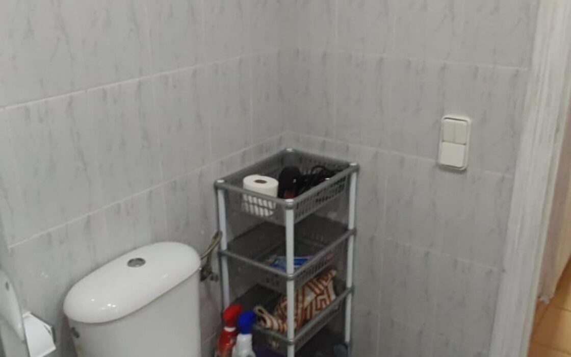 Квартира 68 кв.м с балконом в центре Аликанте