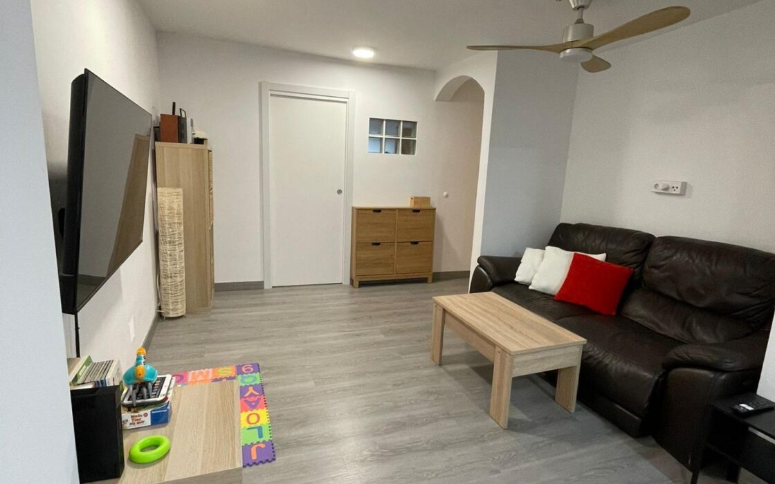 Апартаменты в Аликанте 96 кв.м с 2 спальнями у моря