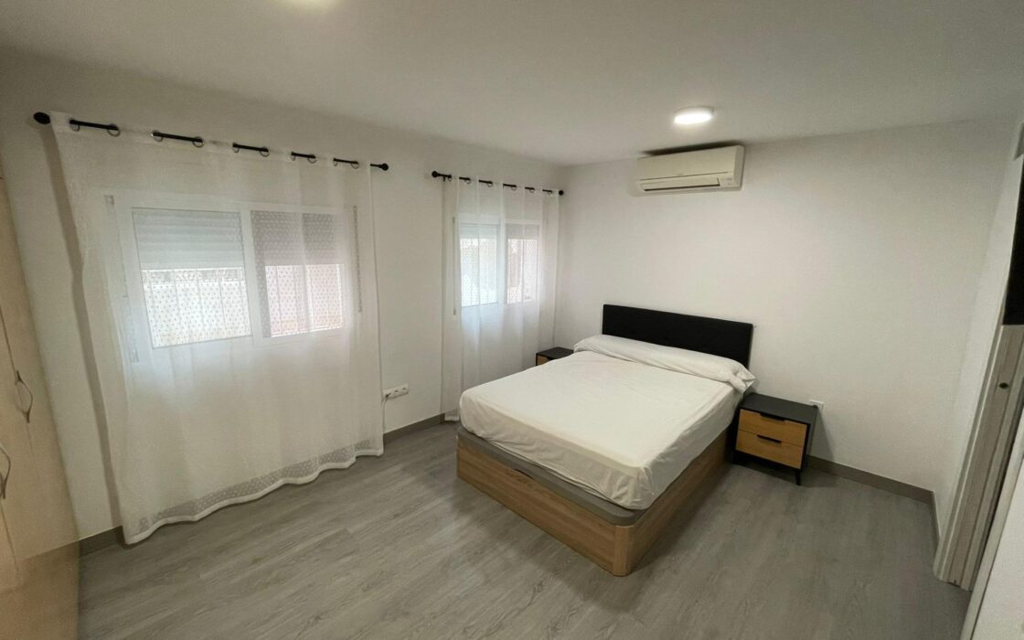 Апартаменты в Аликанте 96 кв.м с 2 спальнями у моря