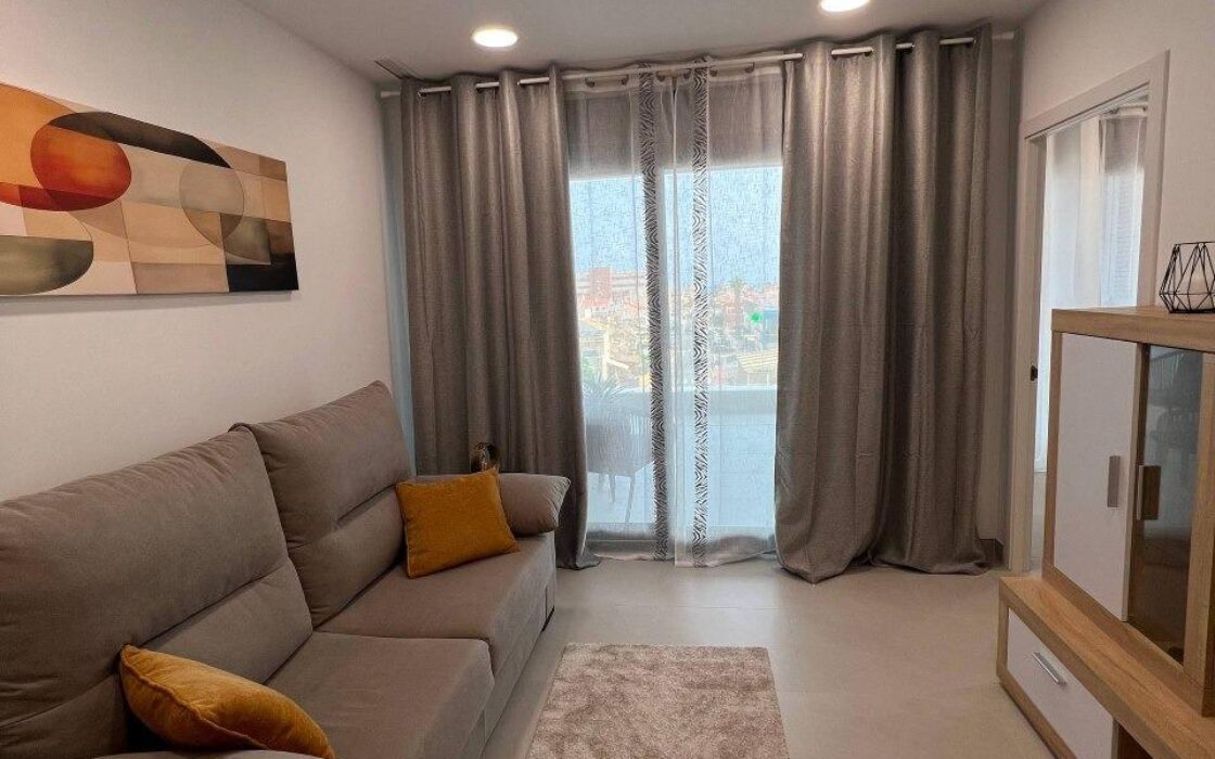 Нова квартира 78 кв.м у моря в Торревьехе з терасою