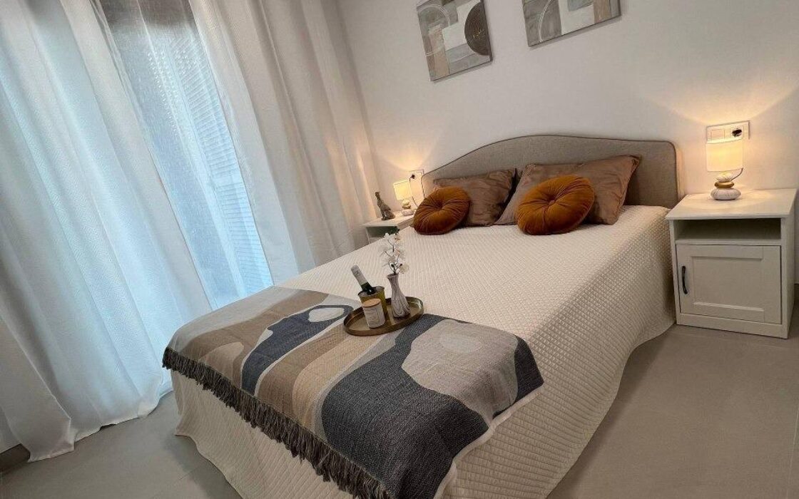 Нова квартира 78 кв.м у моря в Торревьехе з терасою