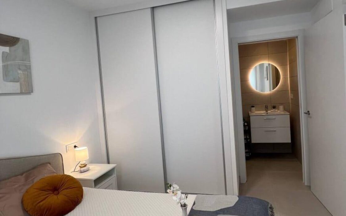 Нова квартира 78 кв.м у моря в Торревьехе з терасою