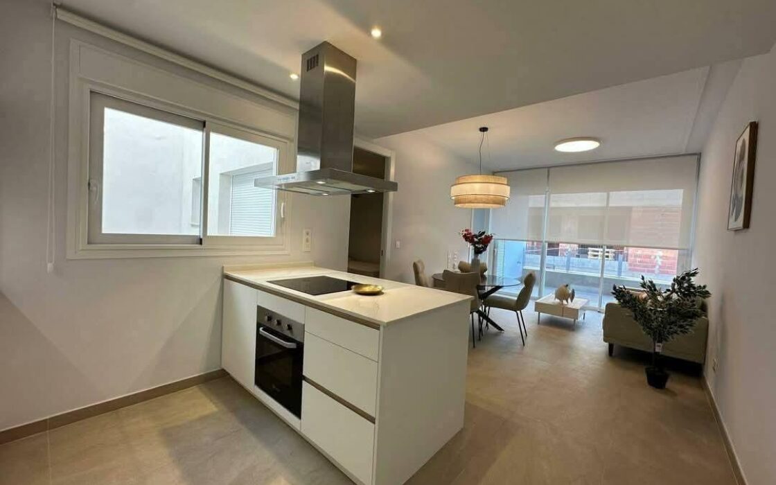 Апартаменты 3 комнаты в Торревьехе с террасой у пляжа