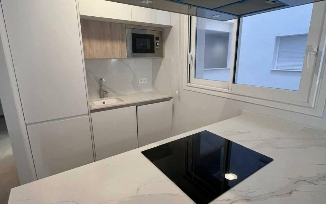 Апартаменты 3 комнаты в Торревьехе с террасой у пляжа