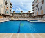 Апартаменты 61 кв.м с террасой в Торревьехе у моря