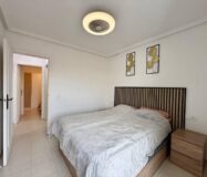 Апартаменты 61 кв.м с террасой в Торревьехе у моря