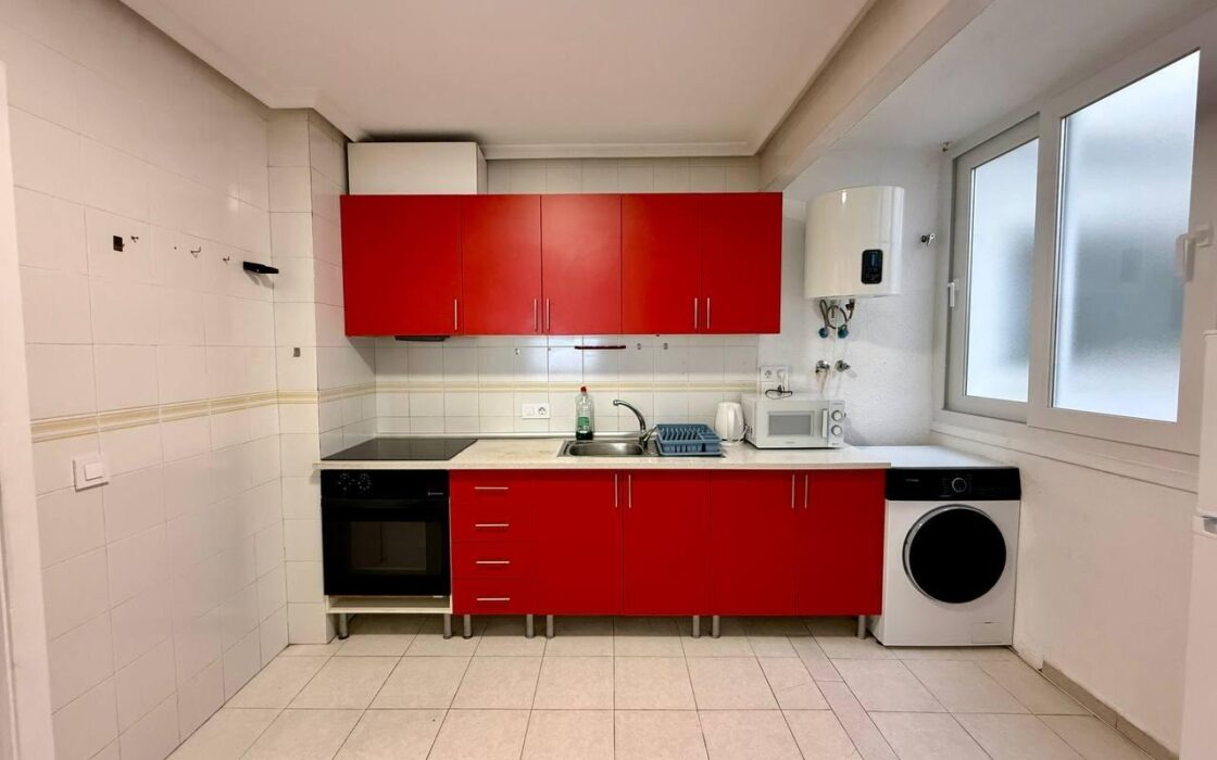 Апартаменты 61 кв.м с террасой в Торревьехе у моря