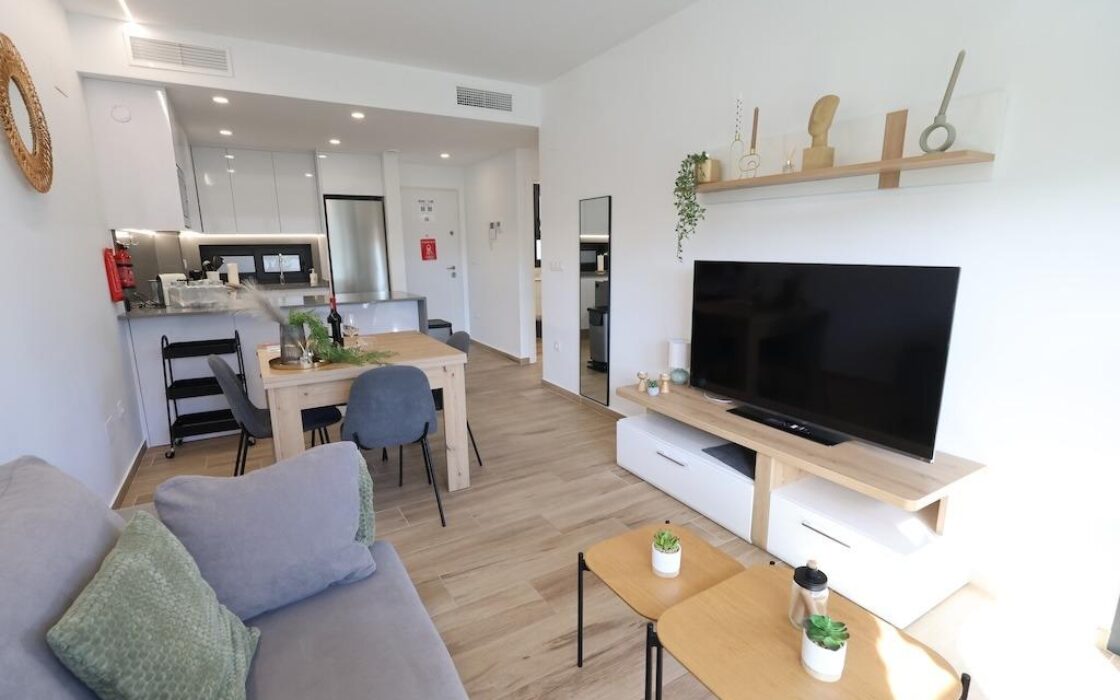 Апартаменты 60 кв.м в Ориуэла Коста у моря 2023 года