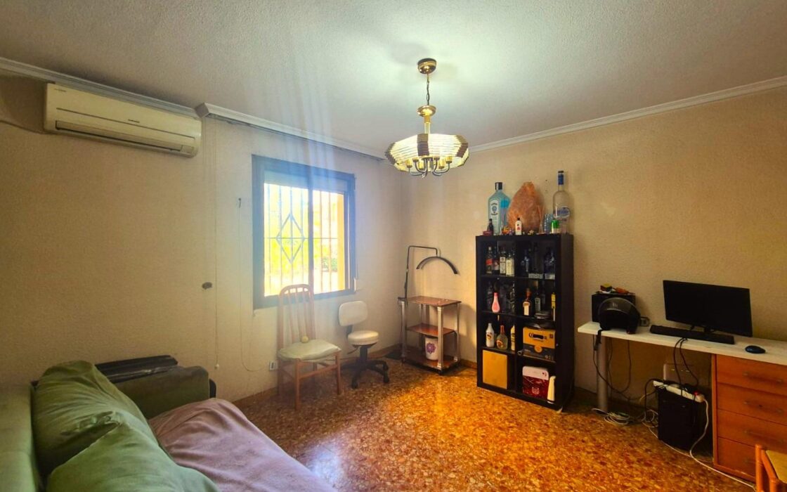 Апартаменты в Аликанте 69 кв.м с 3 спальнями у моря