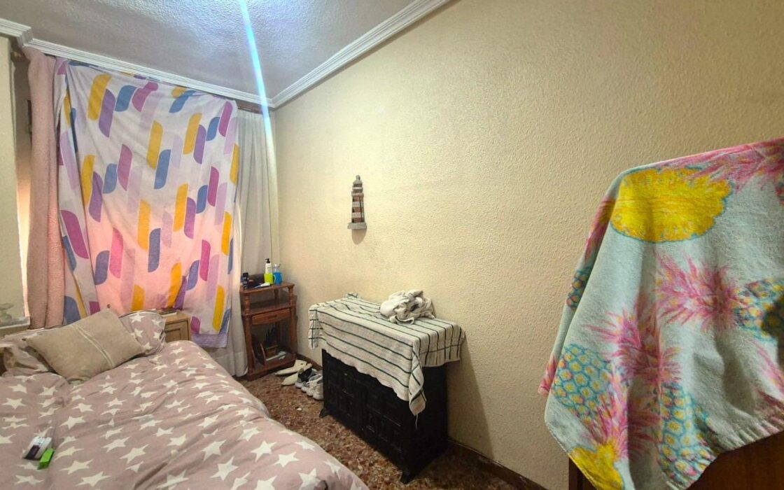 Апартаменты в Аликанте 69 кв.м с 3 спальнями у моря