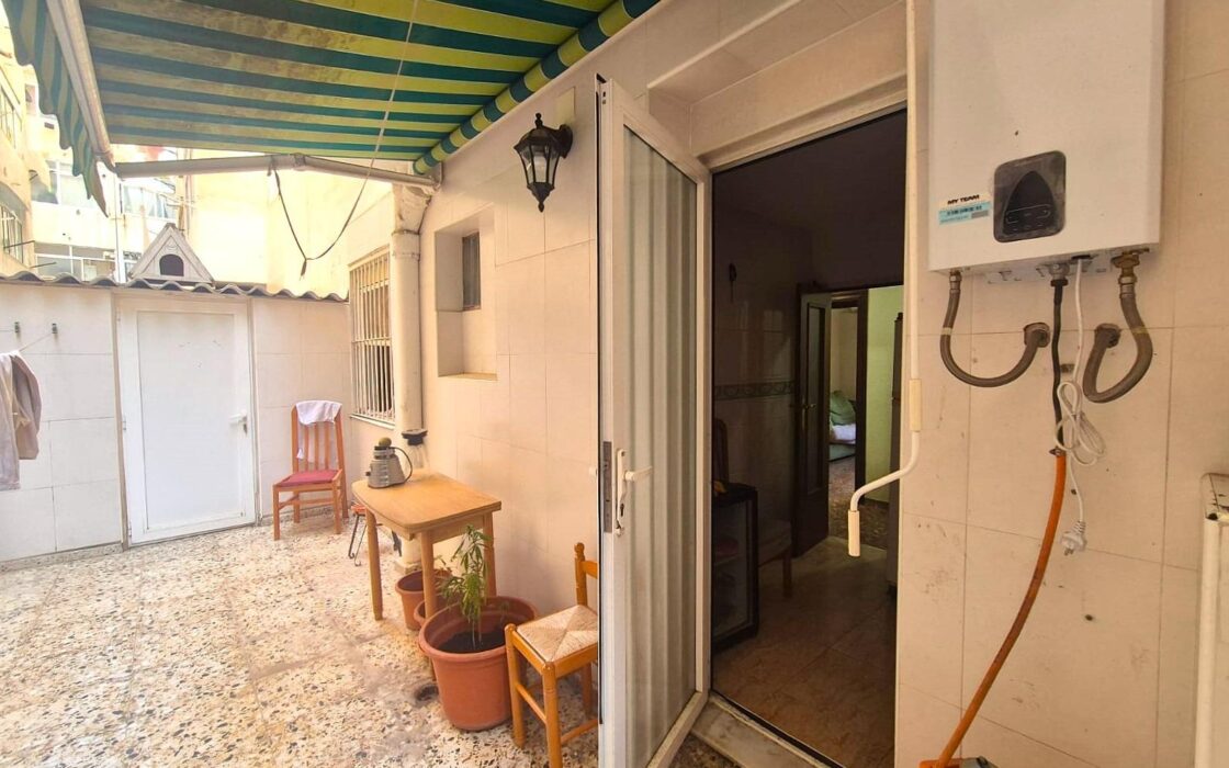 Апартаменты в Аликанте 69 кв.м с 3 спальнями у моря