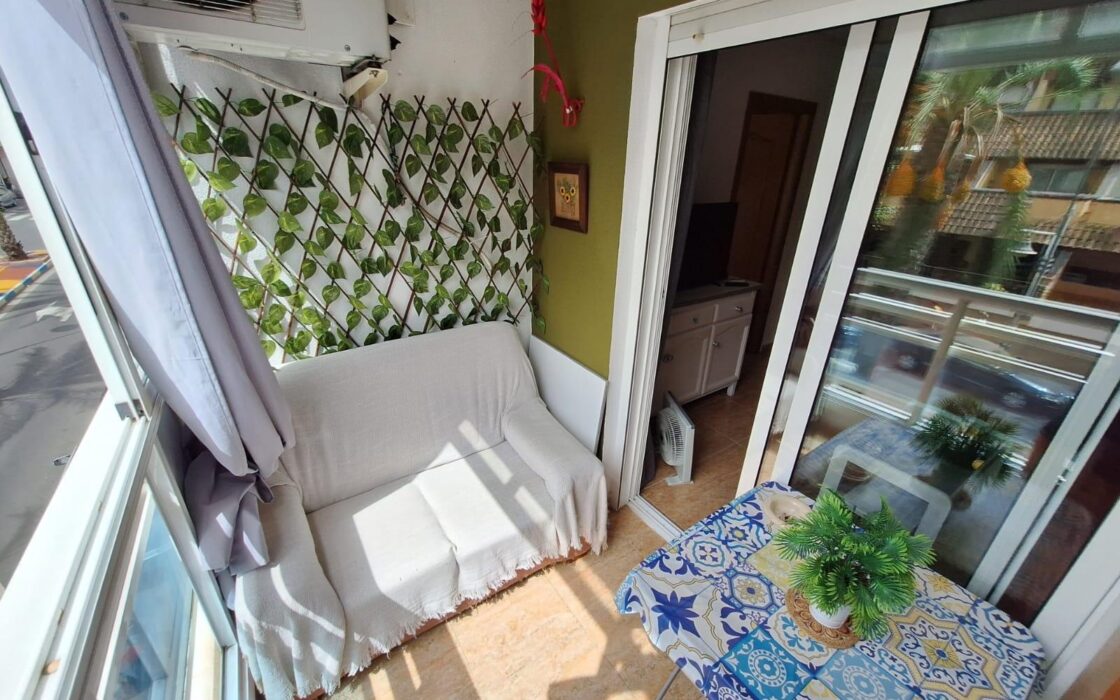 Апартаменты 75 кв.м у моря в Торревьехе с 3 комнатами