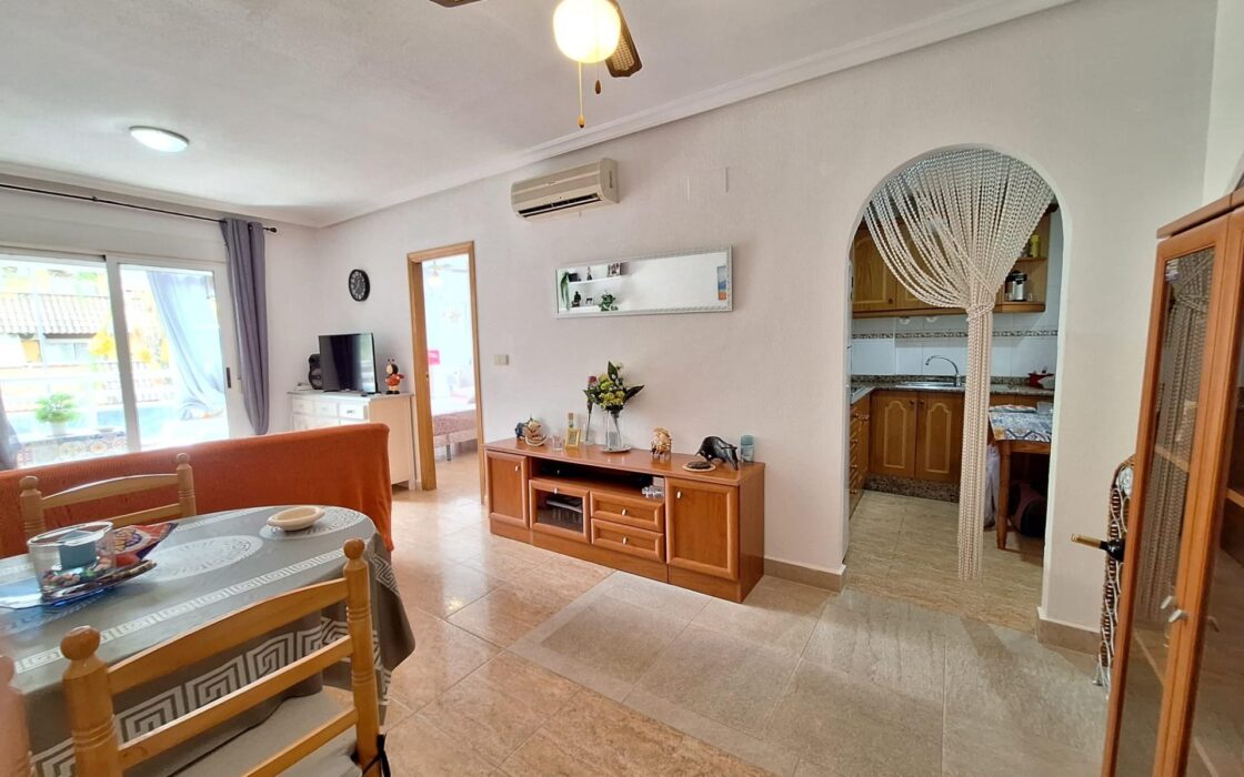 Апартаменты 75 кв.м у моря в Торревьехе с 3 комнатами