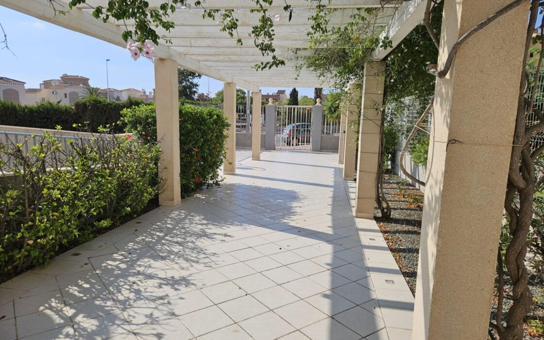 Апартаменты 69 кв.м в Торревьехе рядом с морем