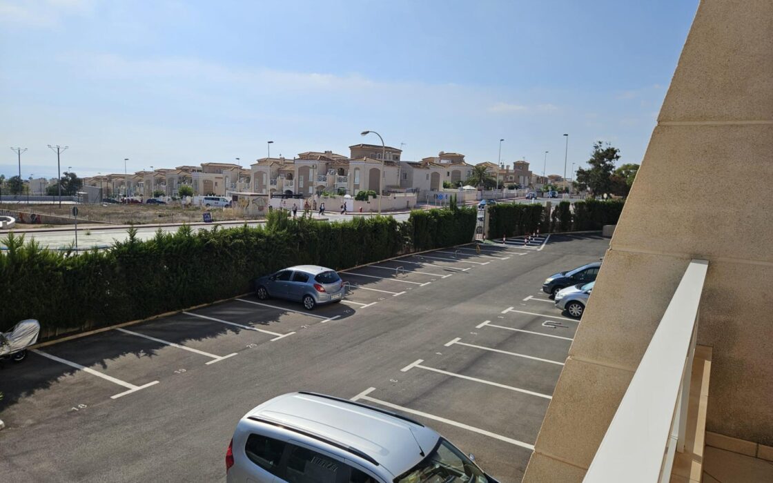 Апартаменты 69 кв.м в Торревьехе рядом с морем