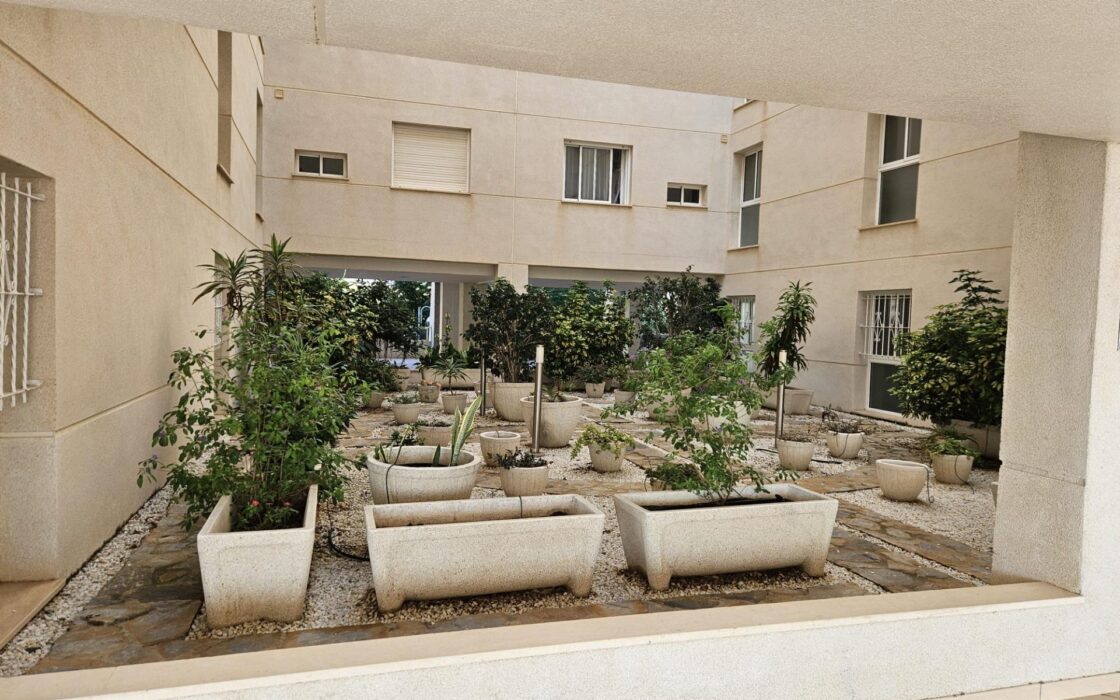 Апартаменты 69 кв.м в Торревьехе рядом с морем