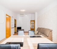 Апартаменты 51 кв.м в Торревьехе у моря с террасой