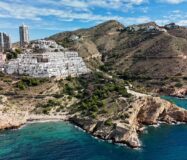 Двухэтажная квартира у моря в Бенидорме 110 кв.м с террасой