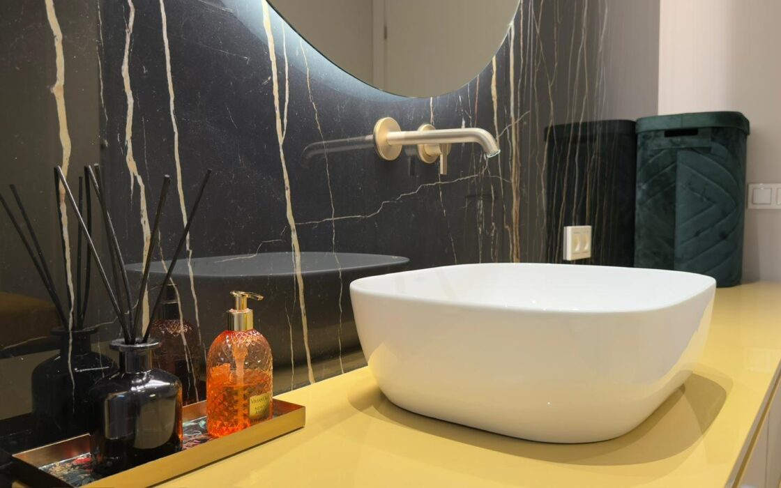 Двухэтажная квартира у моря в Бенидорме 110 кв.м с террасой