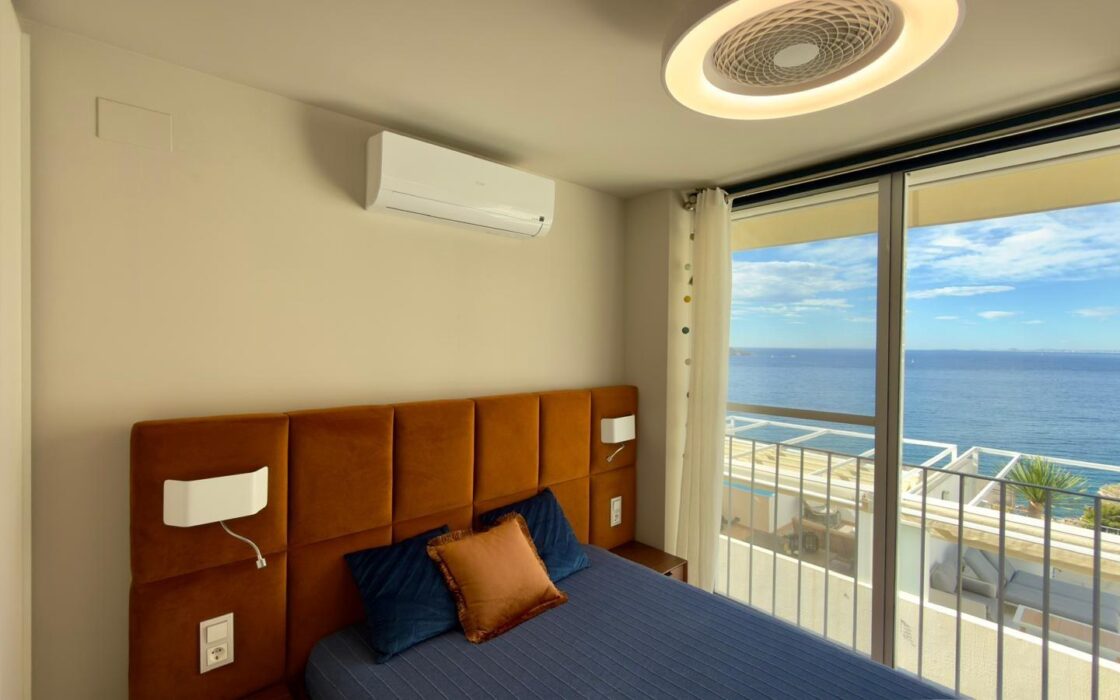 Двухэтажная квартира у моря в Бенидорме 110 кв.м с террасой