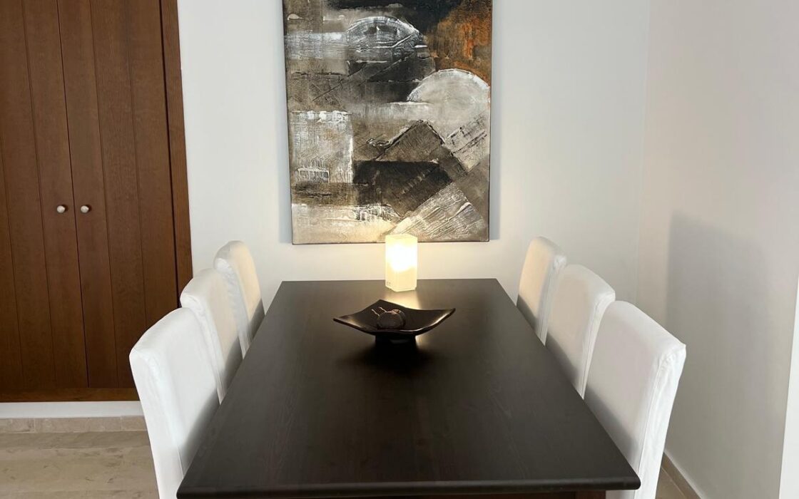 Простора квартира в Ориуэле Коста з терасами 95 кв.м