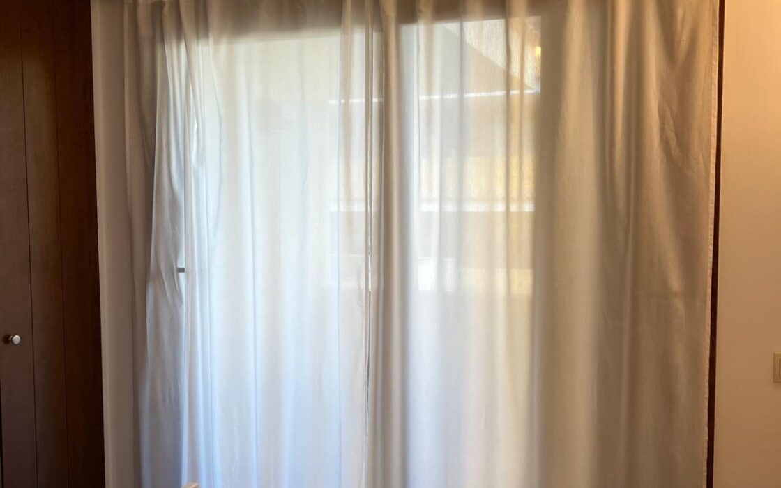 Простора квартира в Ориуэле Коста з терасами 95 кв.м